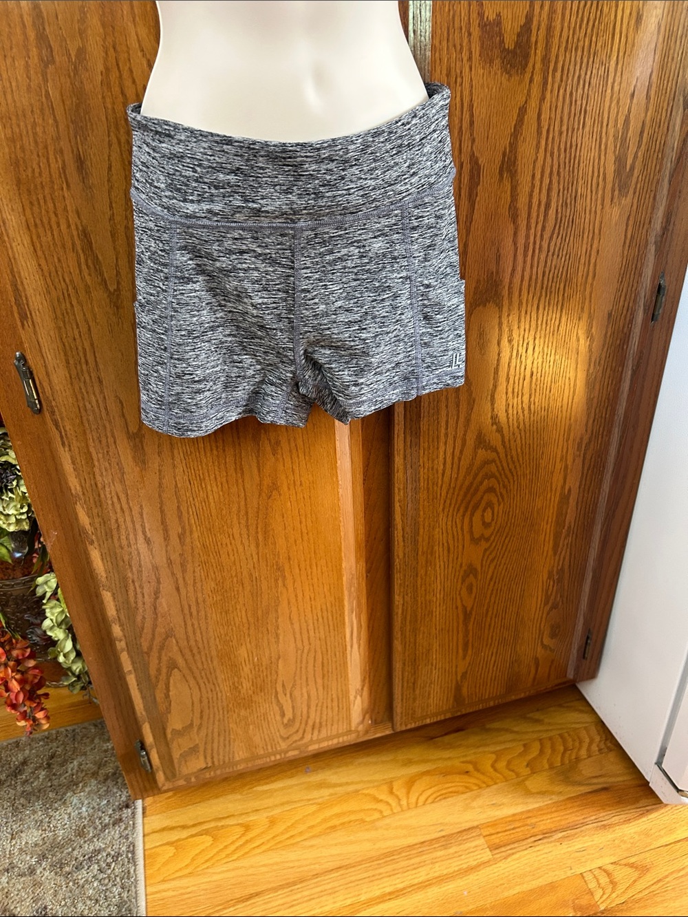 Women’s Gray Marled High-Waist Bike Shorts